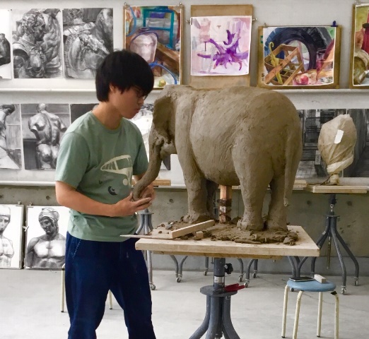 彫刻専攻 動物塑像 | 彫刻専攻 | 河合塾美術研究所 名古屋校 授業風景